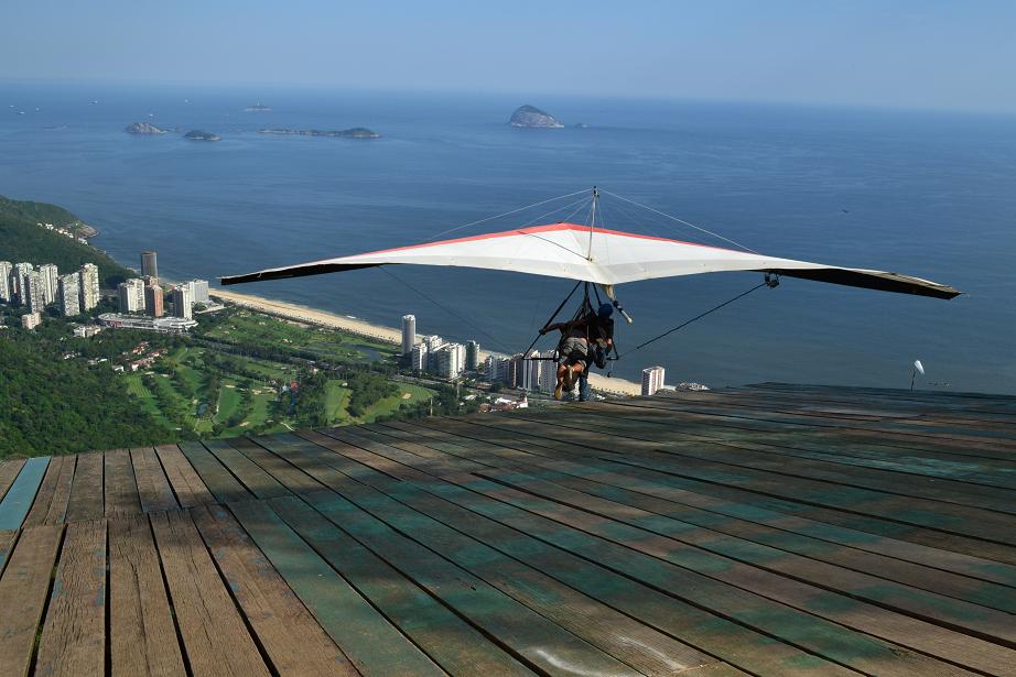 Sárkányrepülővel Rio de Janeiro felett