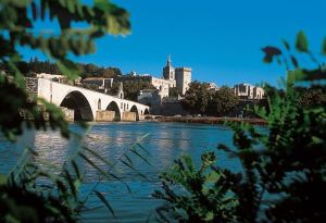 Avignon: a híd és a Pápai palota