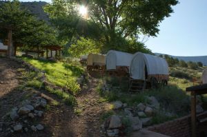 Bar 10 Ranch - szállás egy eredeti wagonban